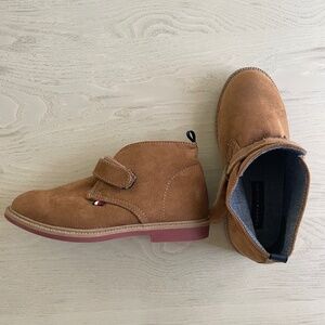 Tommy Hilfiger suede boots